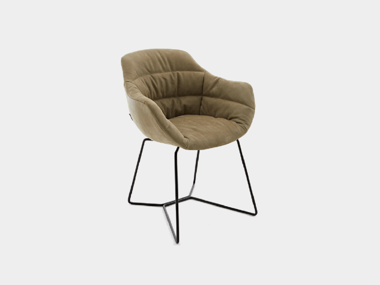 gemütlicher Esszimmerstuhl Sessel mit Armlehne in Stoff oder Leder Gestell Metall oder Holz auch mit Drehfunktion